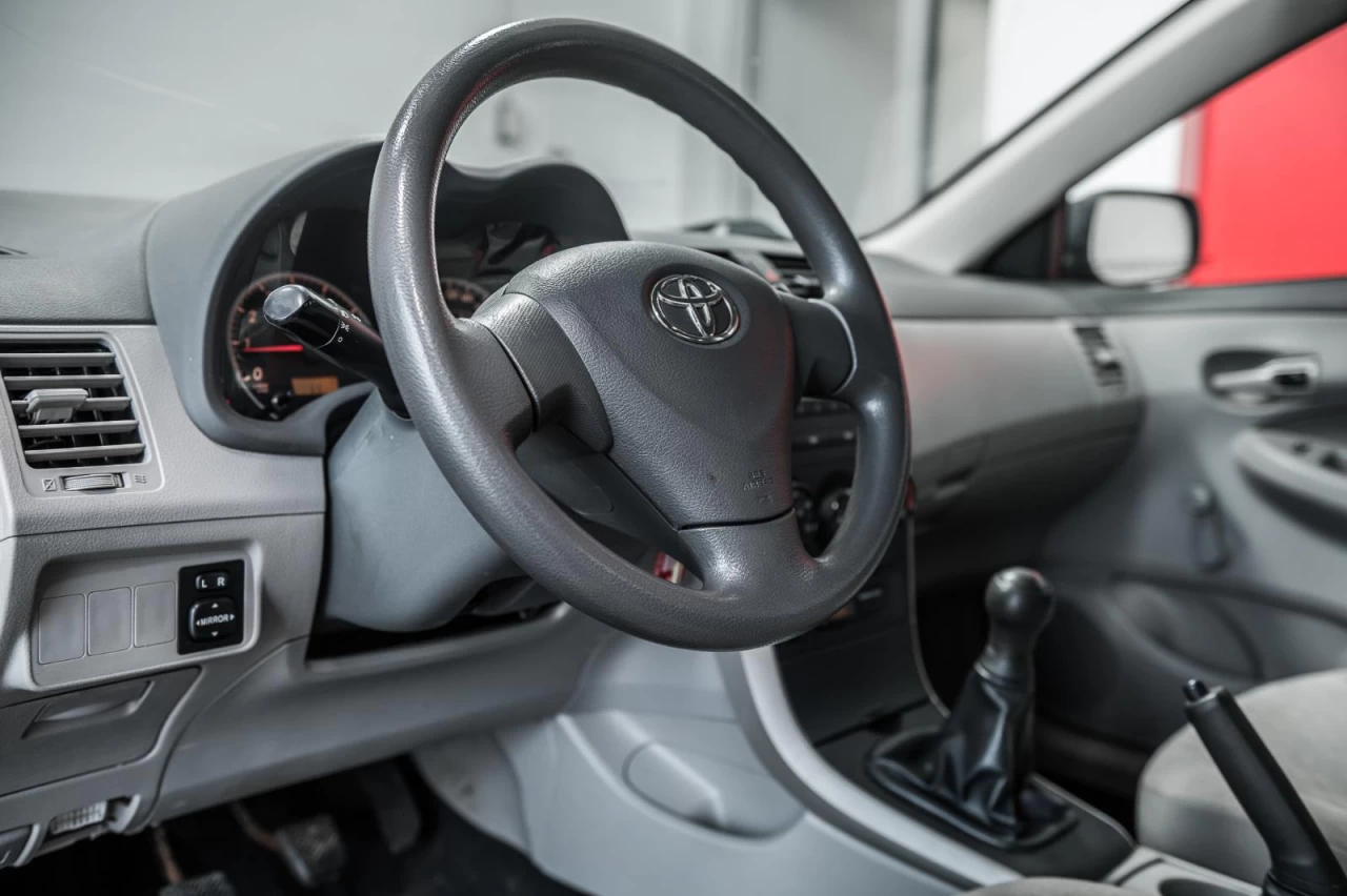 2010 Toyota Corolla Manuelle AUBAINE!!! Image principale