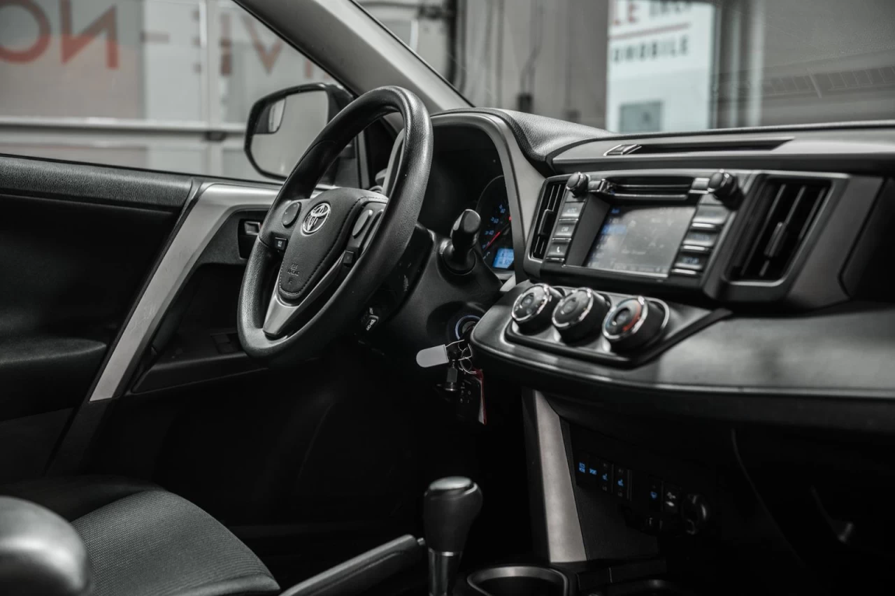 2016 Toyota RAV4 LE MAGS+SIEGES.CHAUFF+BLUETOOTH+CAM.RECUL Main Image