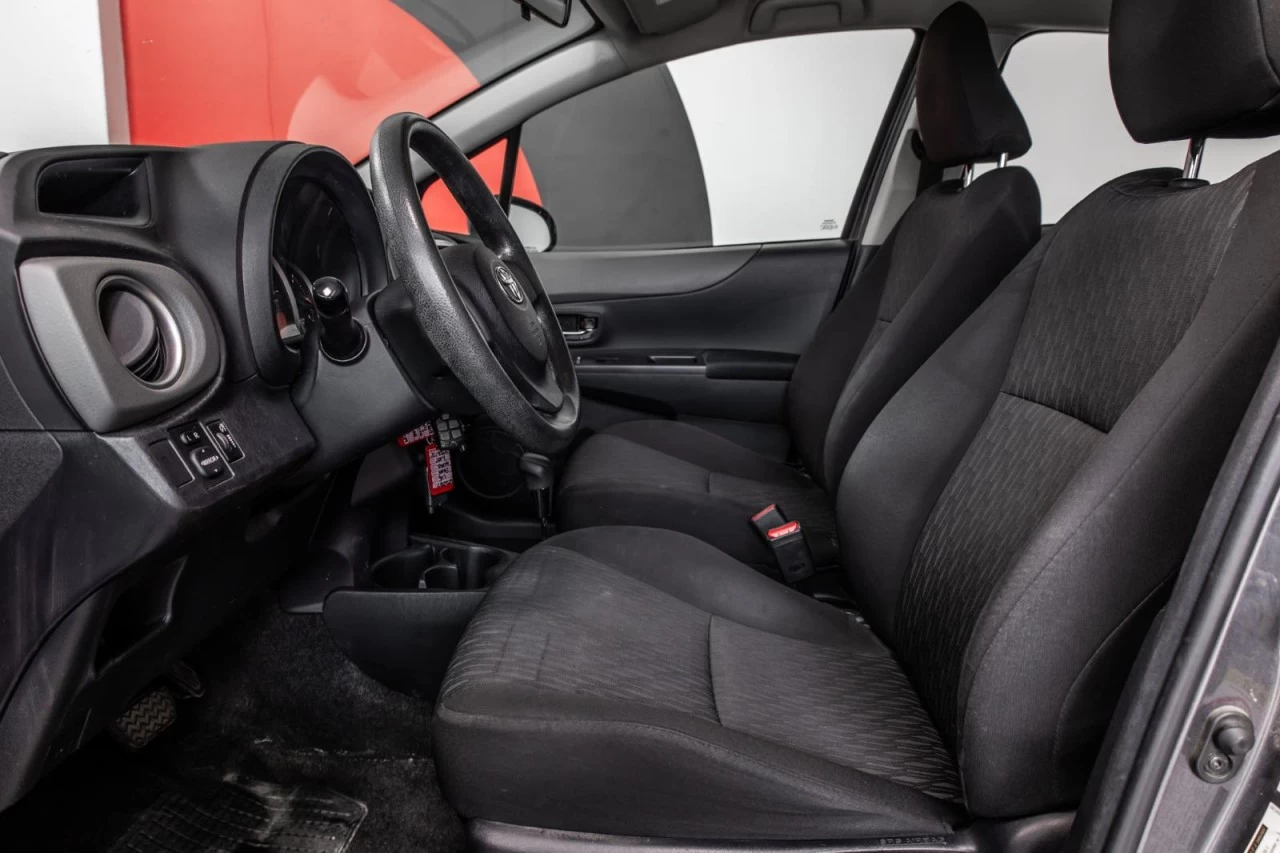 2014 Toyota Yaris Automatique hatchback Garantie 1 AN Image principale