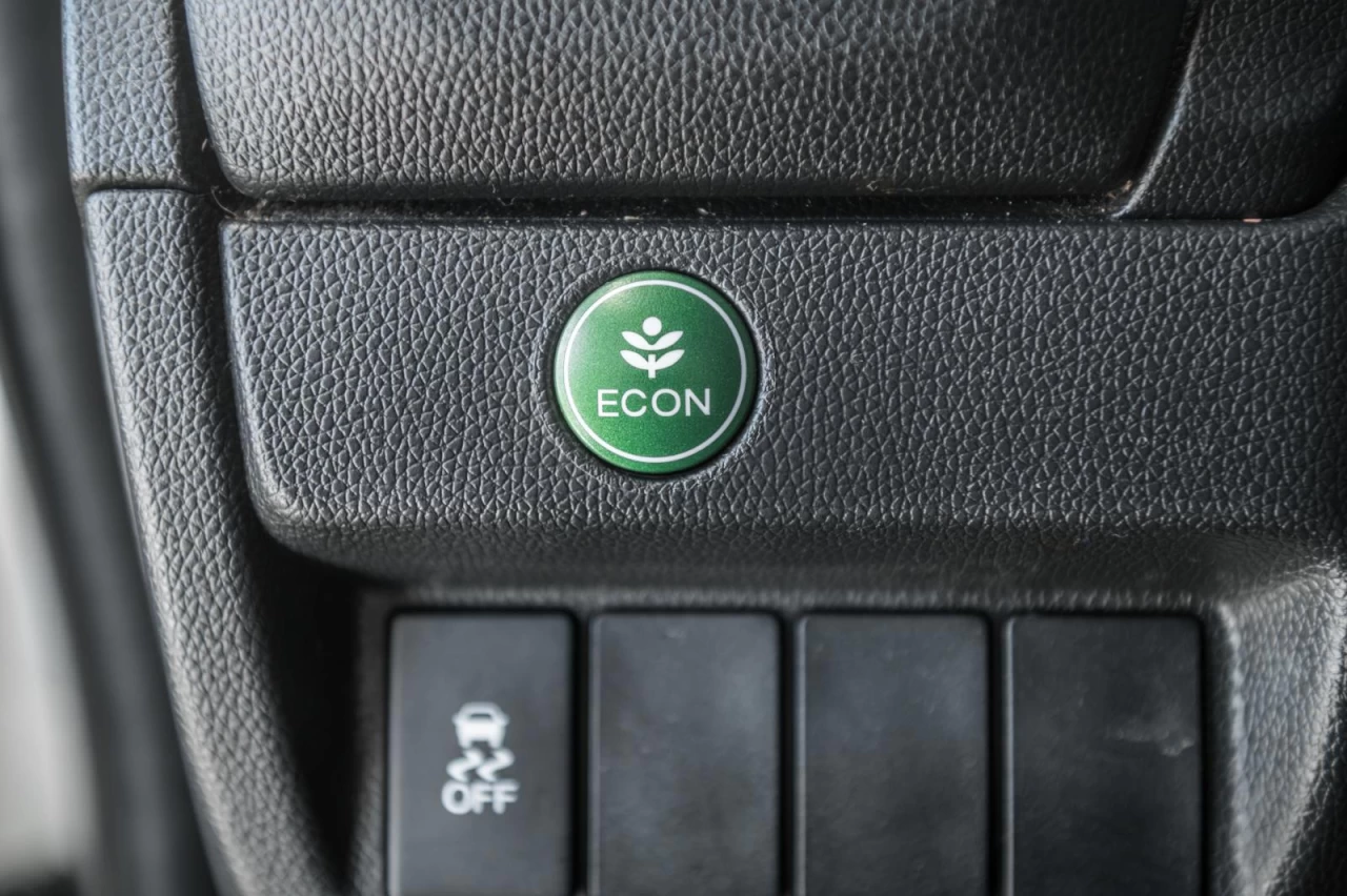 2015 Honda Fit Automatique - BAS KM - Garantie 1 AN Image principale