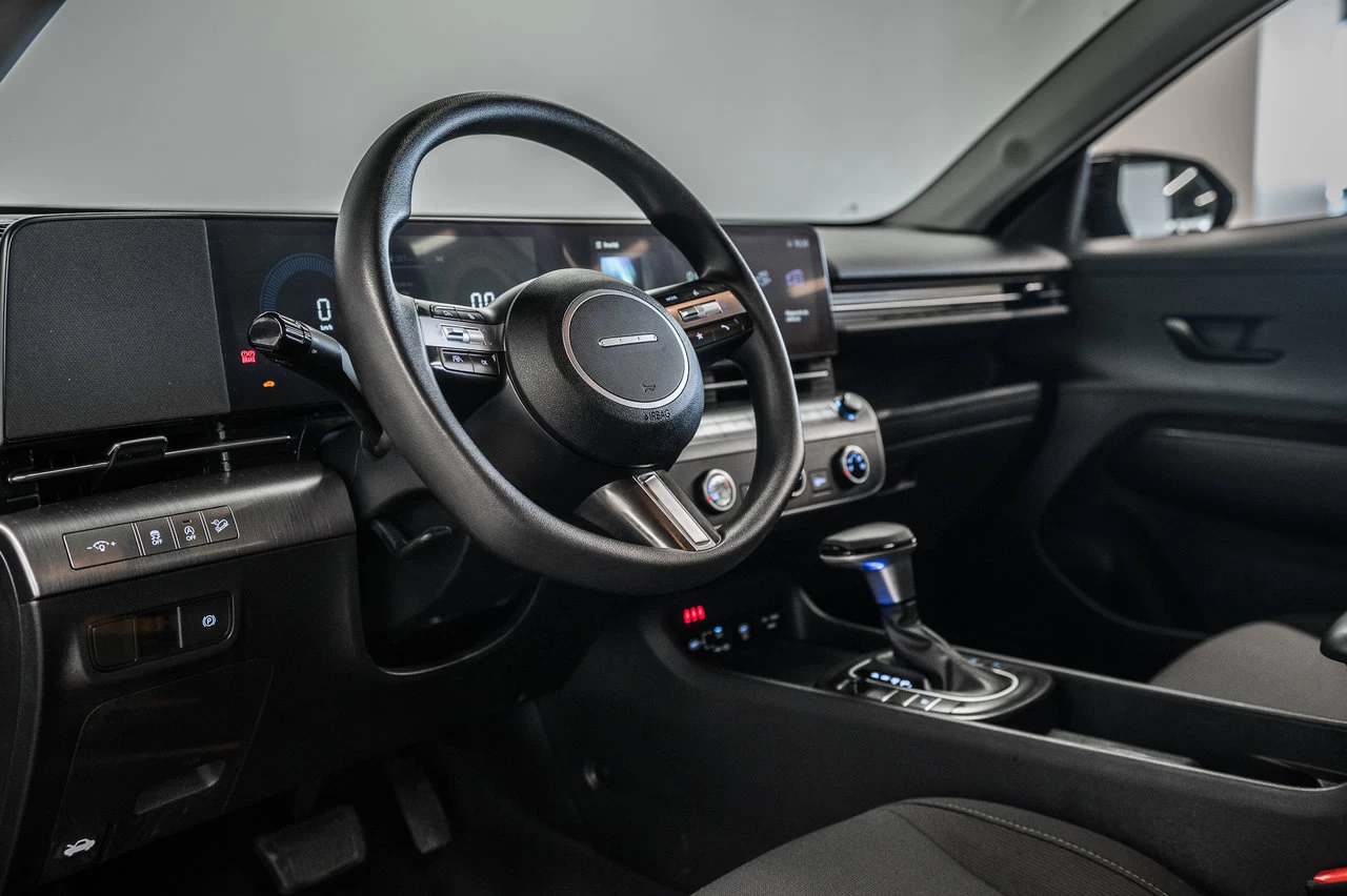 2024 Hyundai Kona Essential Main Image
