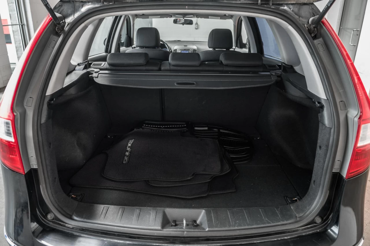 2010 Hyundai Elantra Touring Automatique AUBAINE!!! Main Image