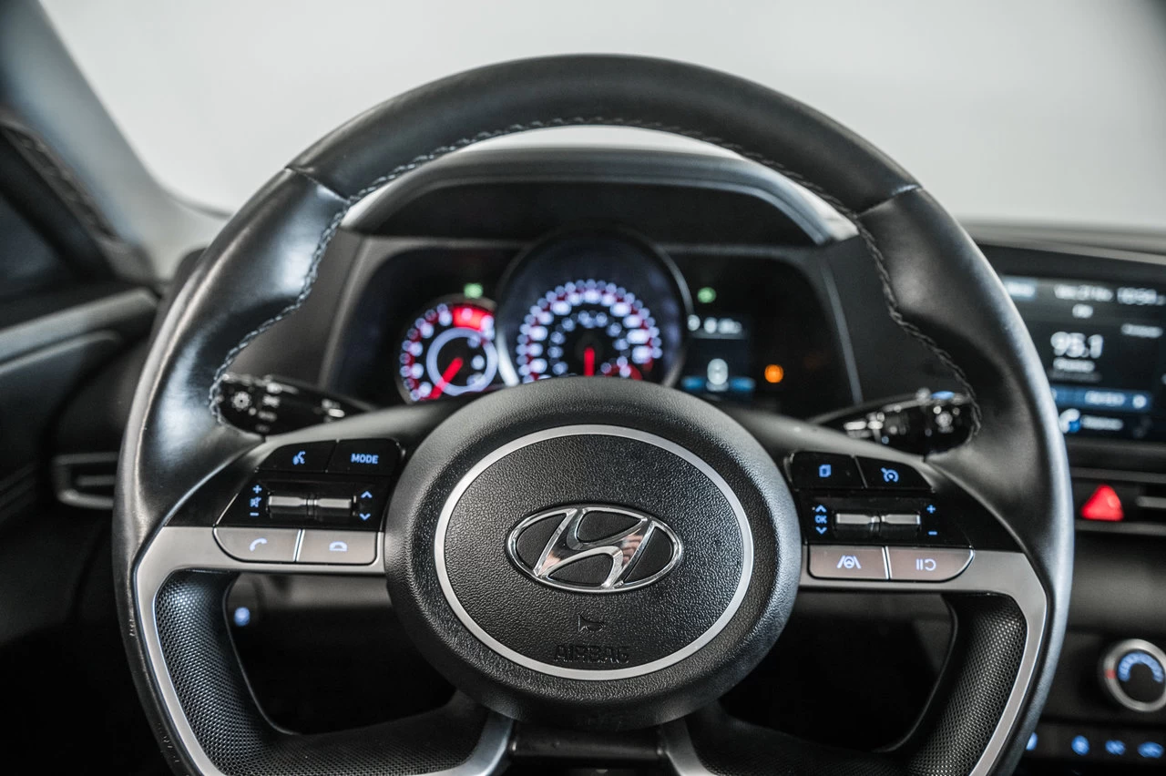 2022 Hyundai Elantra Preferred Image principale