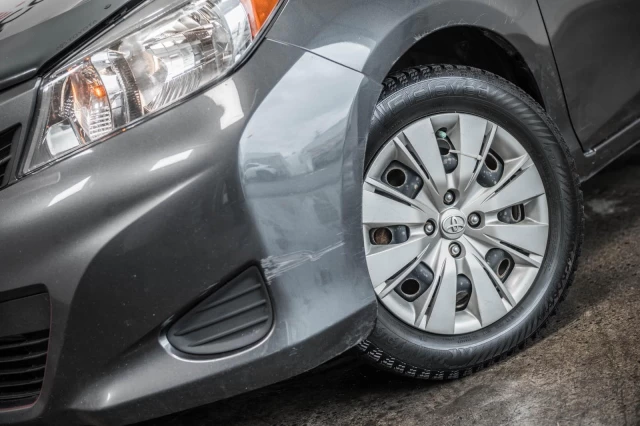 Toyota Yaris Manuelle Hatchback AUBAINE! 2012