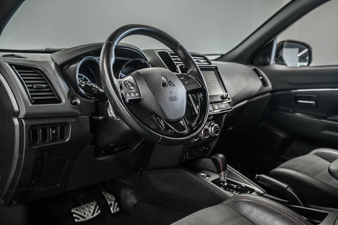 2022 Mitsubishi RVR Le Awc Image principale