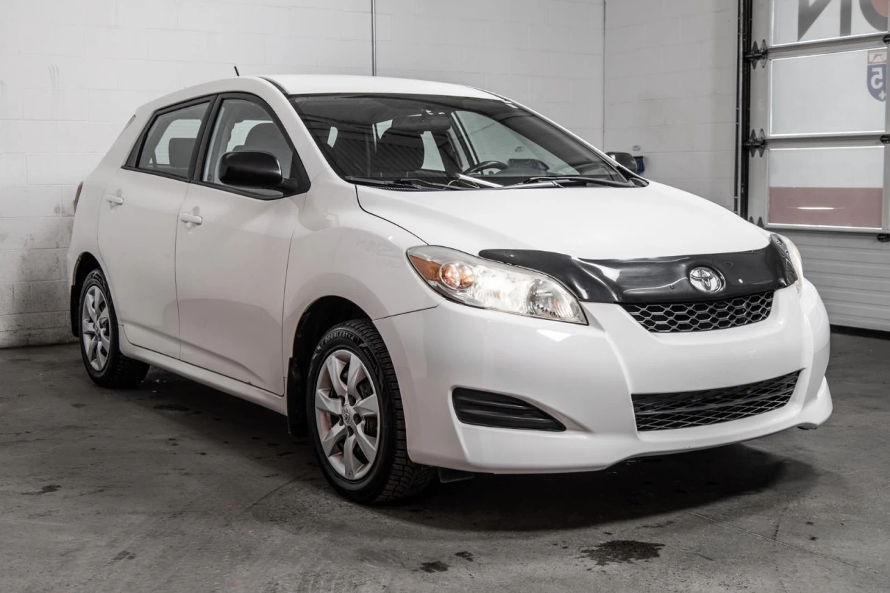 2013 Toyota Matrix Automatique AWD Garantie 1 AN Image principale