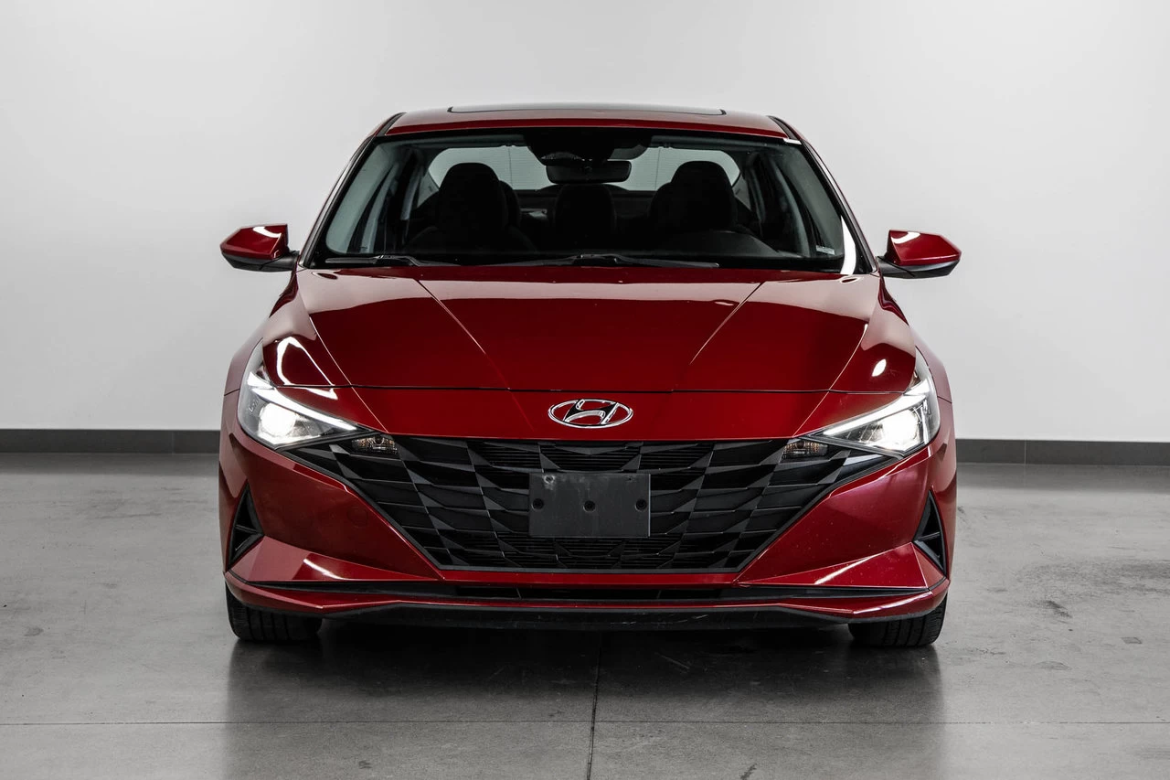 2021 Hyundai Elantra Preferred Main Image