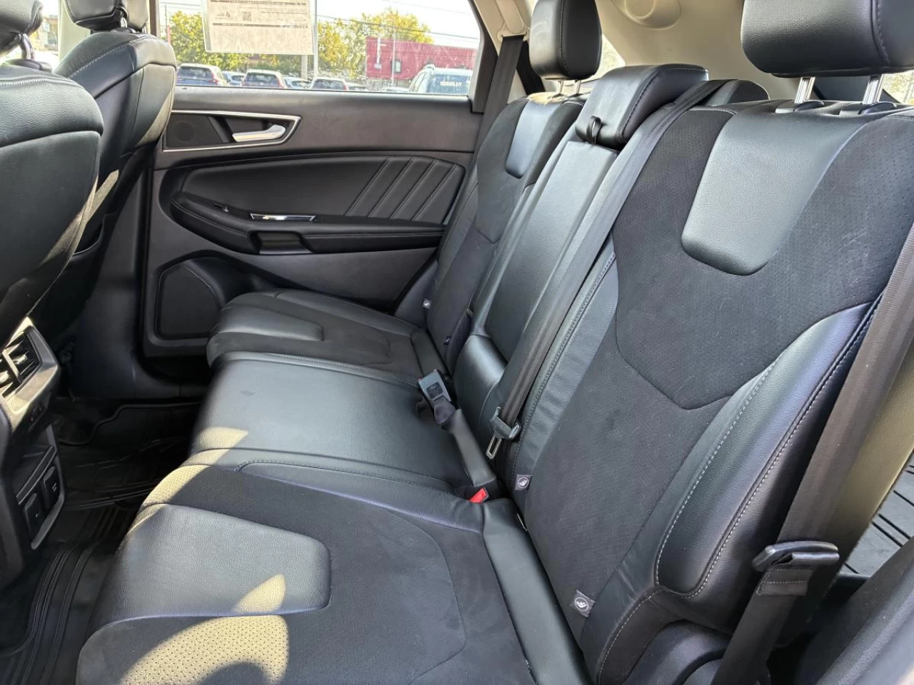 2015 Ford Edge 4dr Sport AWD Main Image
