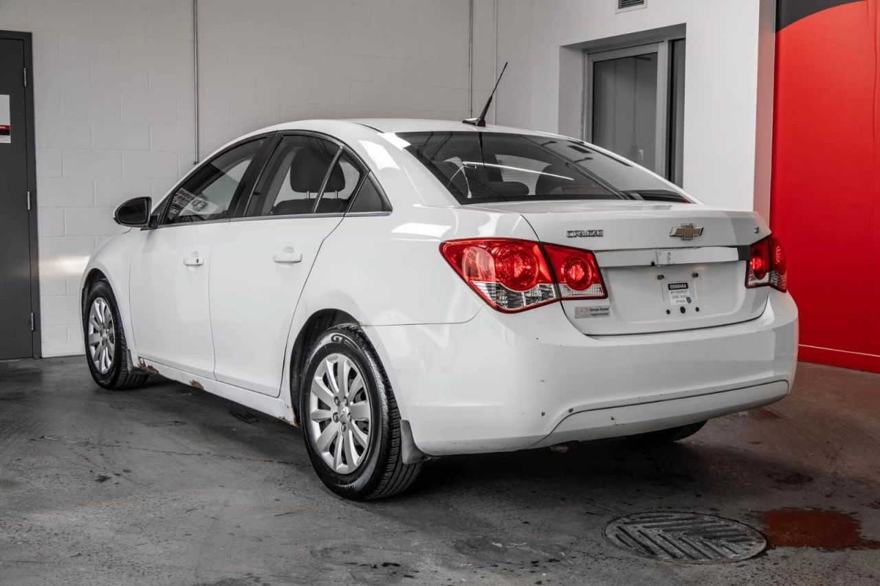 2011 Chevrolet Cruze Automatique BAS KM Image principale