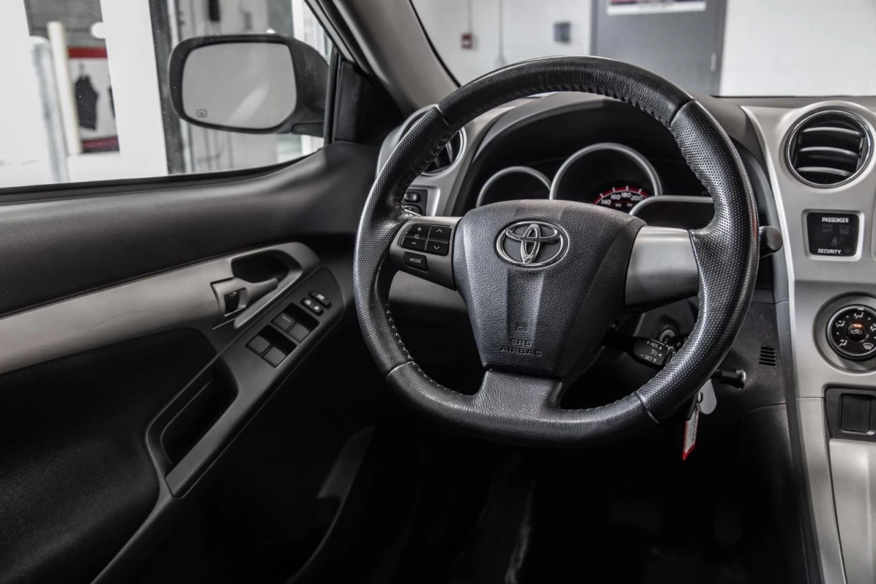 2013 Toyota Matrix Automatique AWD Garantie 1 AN Image principale