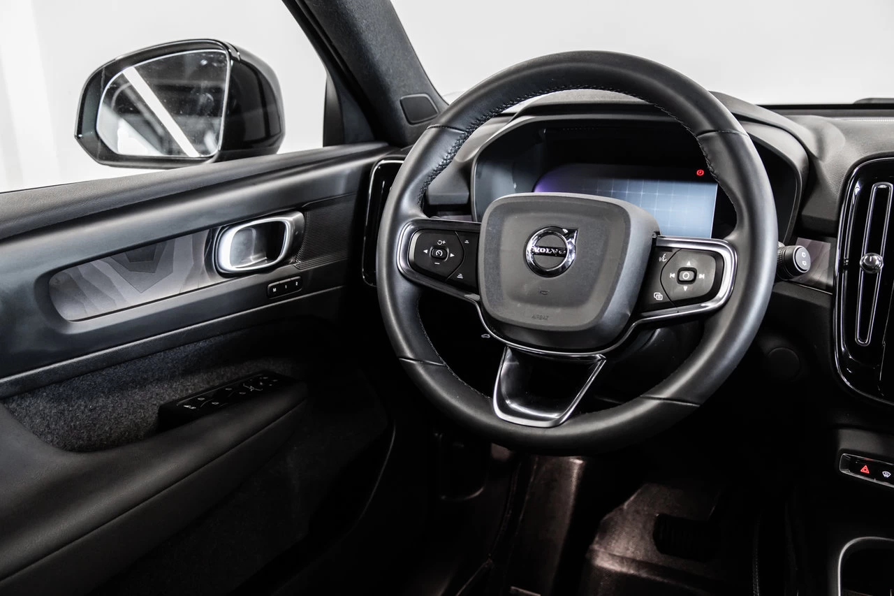 2023 Volvo XC40 Core Awd Image principale