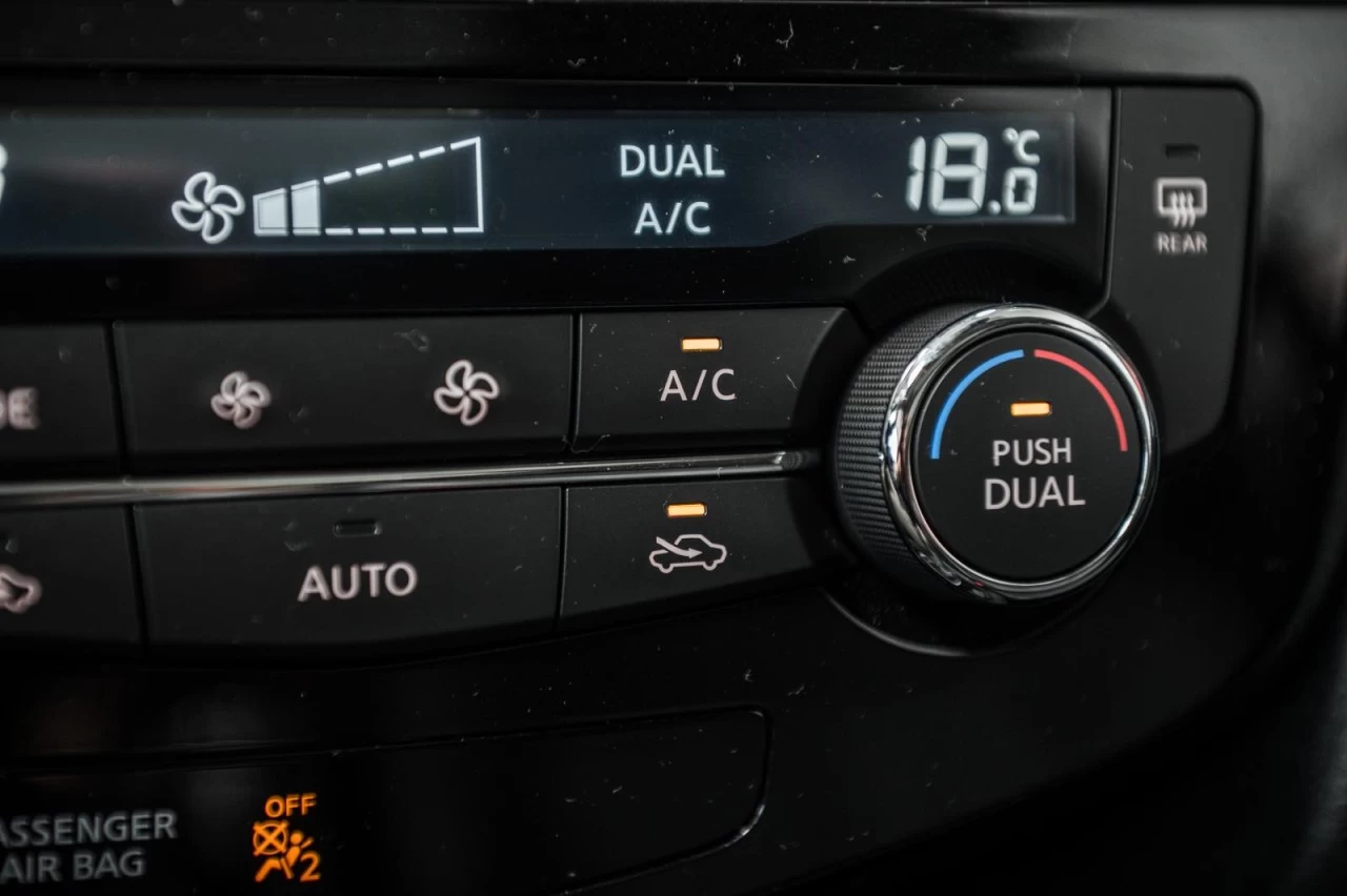 2019 Nissan Rogue SL AWD+NAVI+TOIT.PANO+CUIR+VOLANT/SIEGES.CHAUFF Main Image