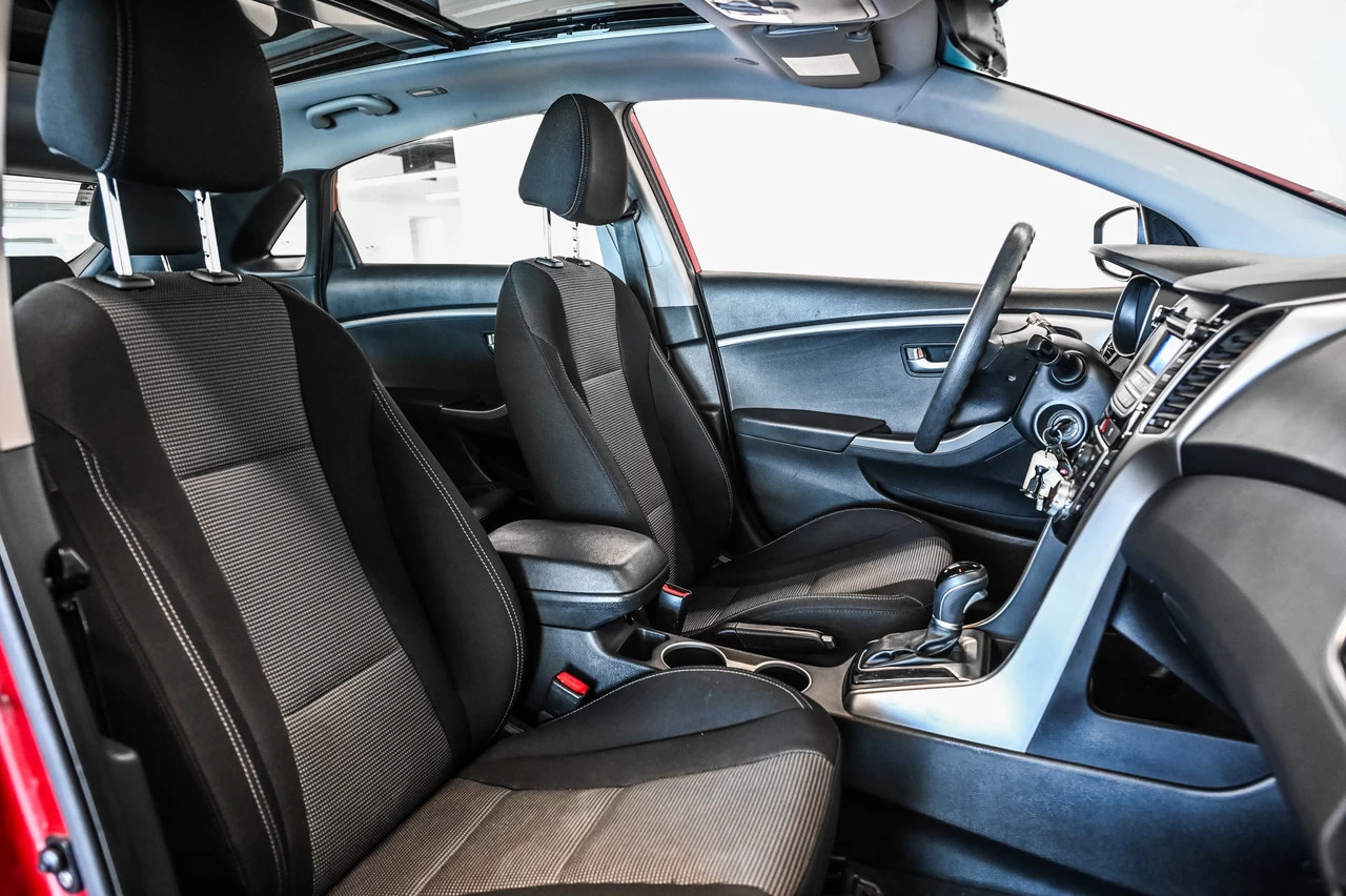 2017 Hyundai Elantra GT Se Mags+toit.pano+si Image principale