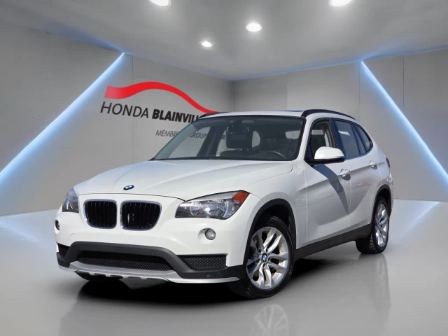 BMW X1 AWD 4dr SAV 8 tires 2015