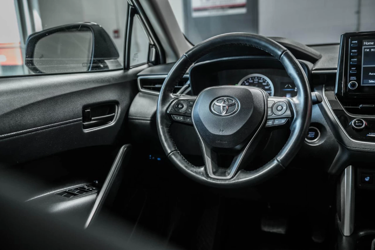 2022 Toyota Corolla Cross LE AWD+SIEGES.CHAUFF+BLUETOOTH+CARPLAY+CAM.RECUL Main Image