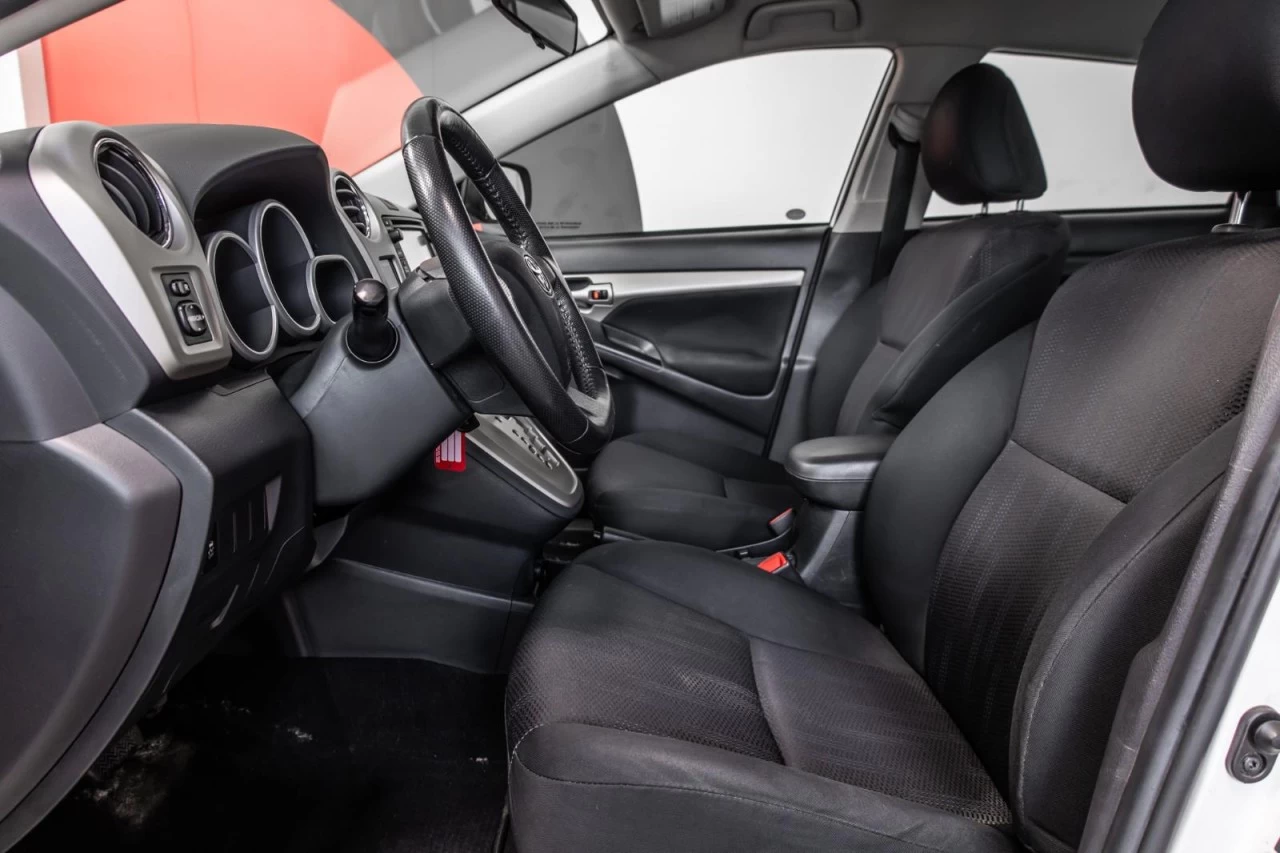 2013 Toyota Matrix Automatique AWD Garantie 1 AN Image principale