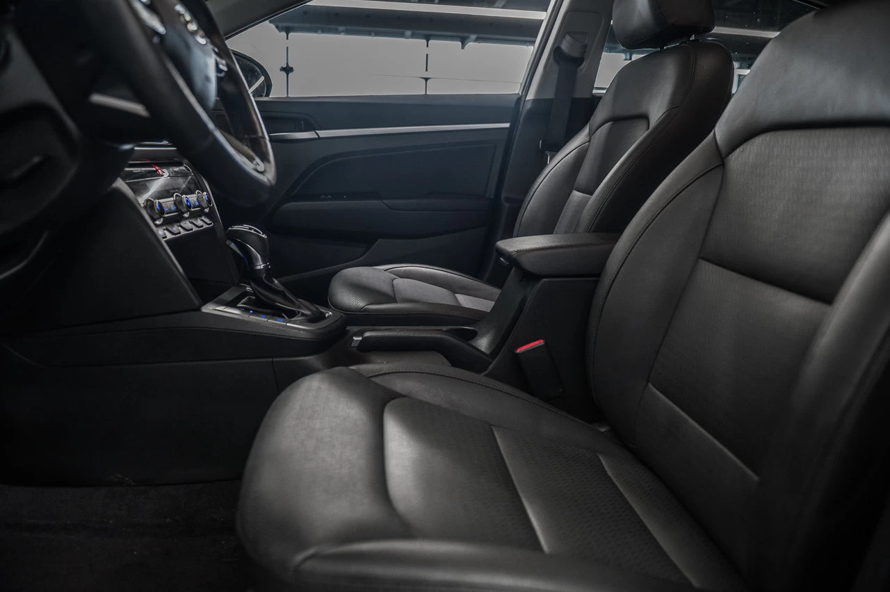 2019 Hyundai Elantra Ultimate Main Image