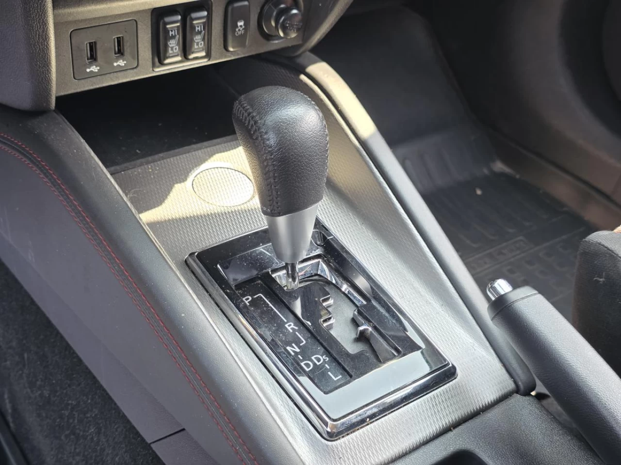 2019 Mitsubishi RVR ES FWD Image principale