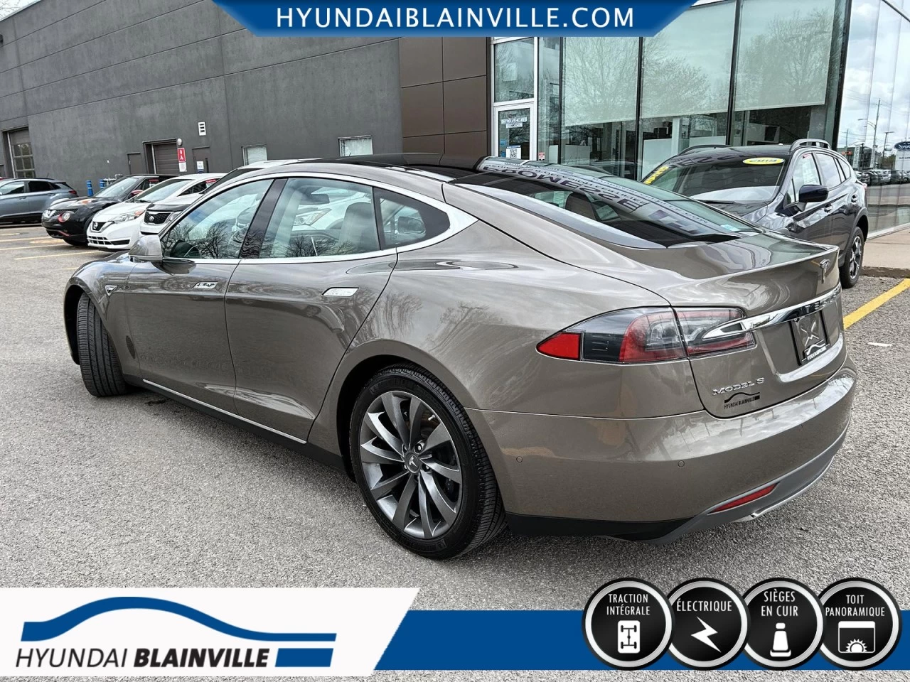 2016 Tesla Model S 90D, AWD, CUIR, TOIT PANO, NAVIGATION+ Image principale