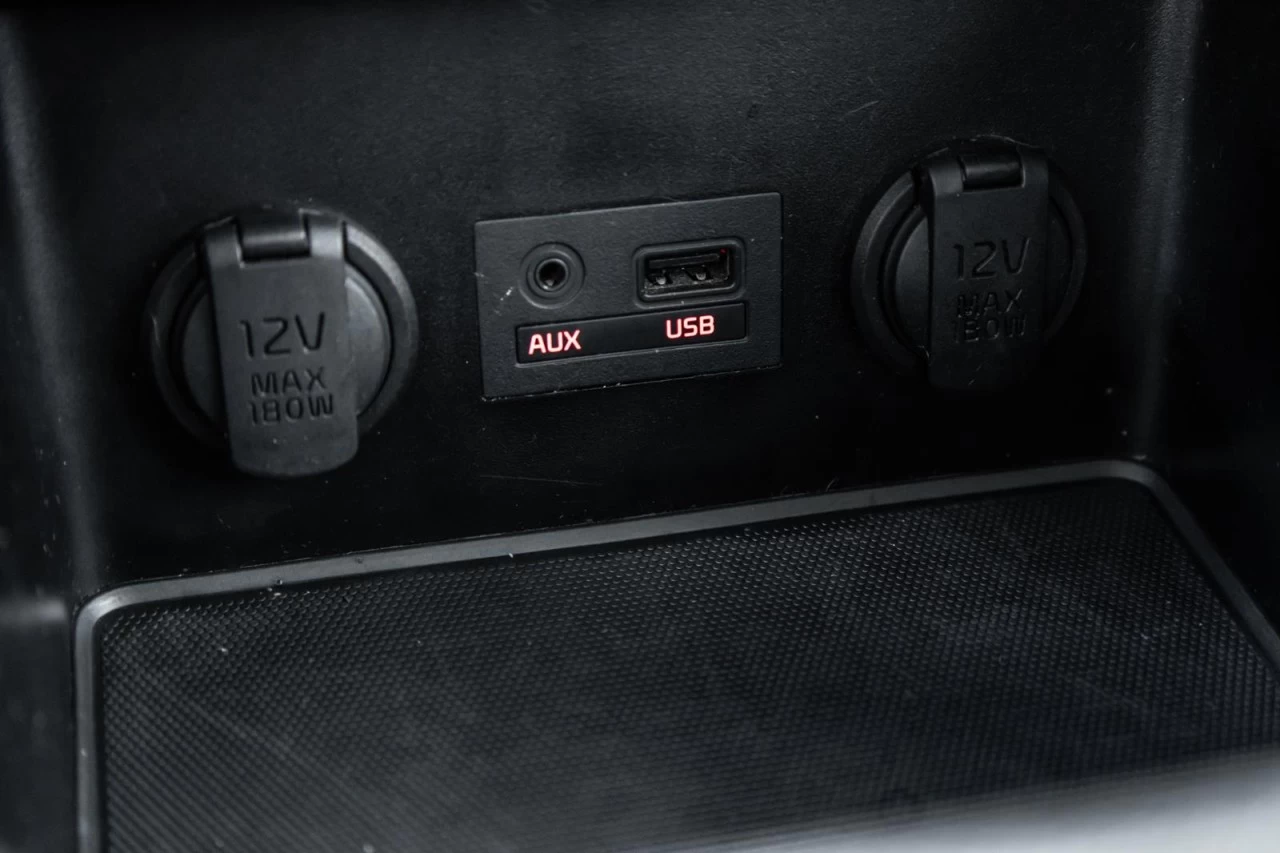 2014 Kia Forte Manuelle de base Garantie 1 AN Image principale