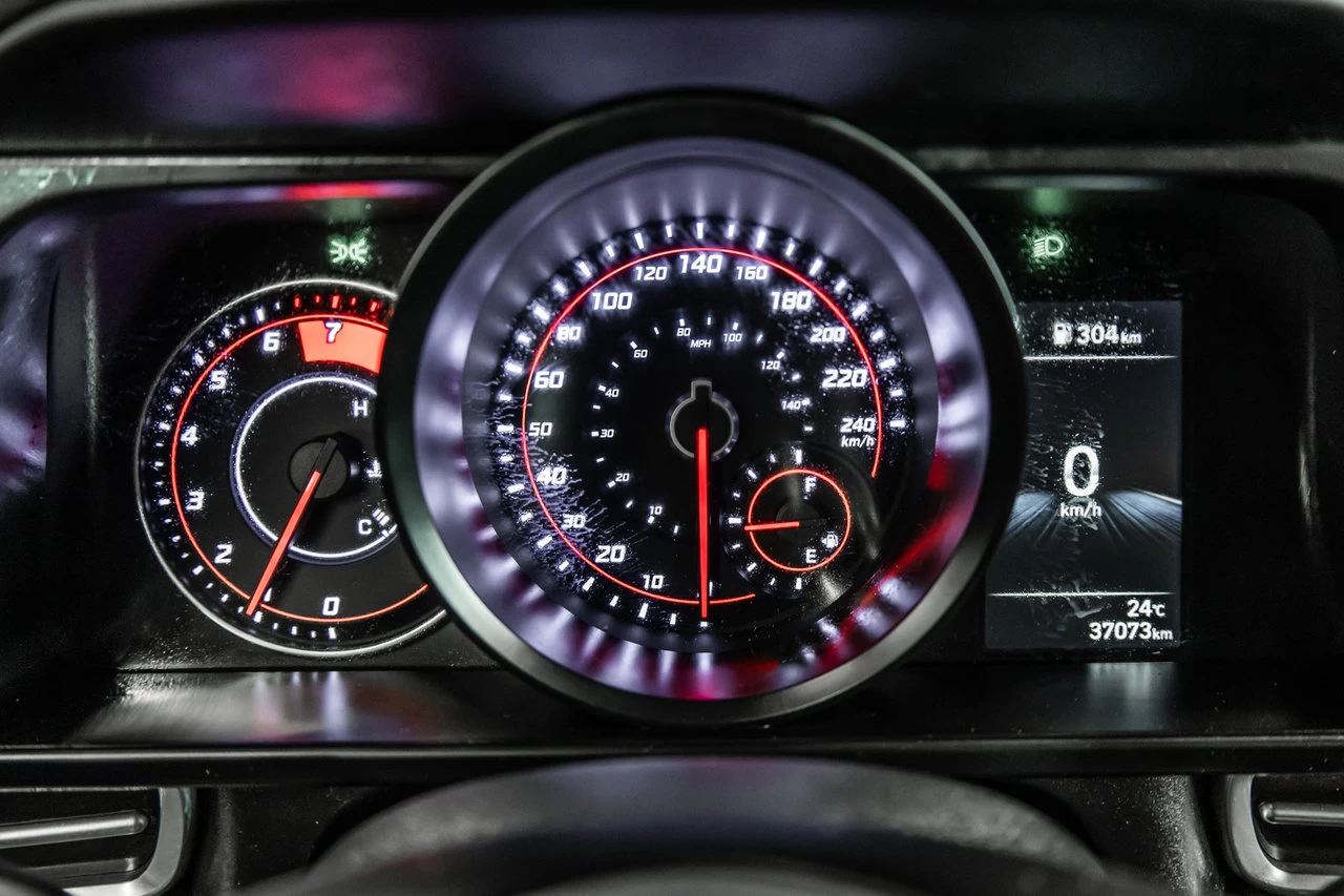 2023 Hyundai Elantra Preferred Main Image