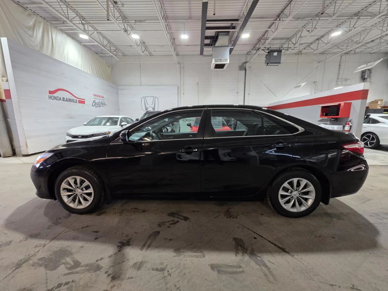 2017 Toyota Camry 4dr Sdn I4 Auto SE Main Image