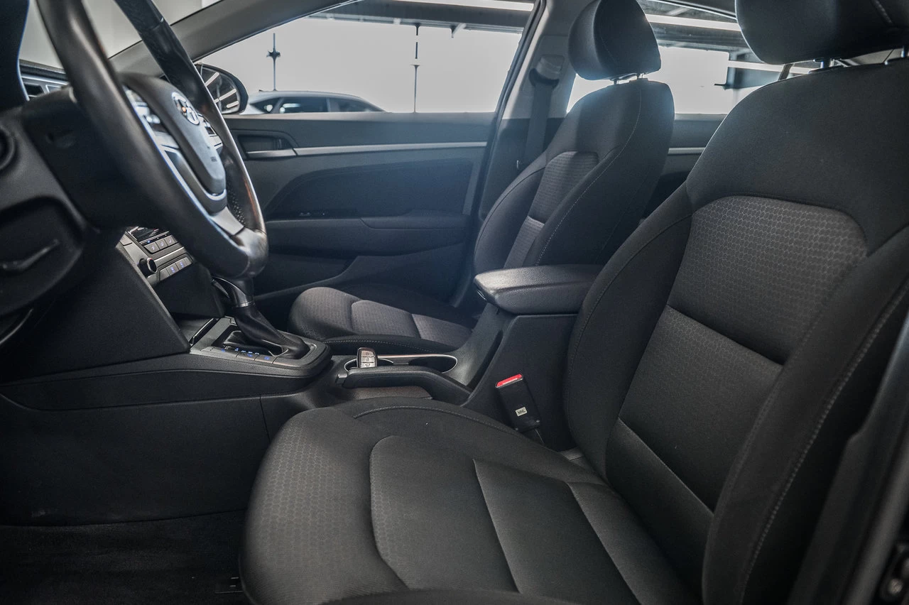 2018 Hyundai Elantra Gl Se Main Image
