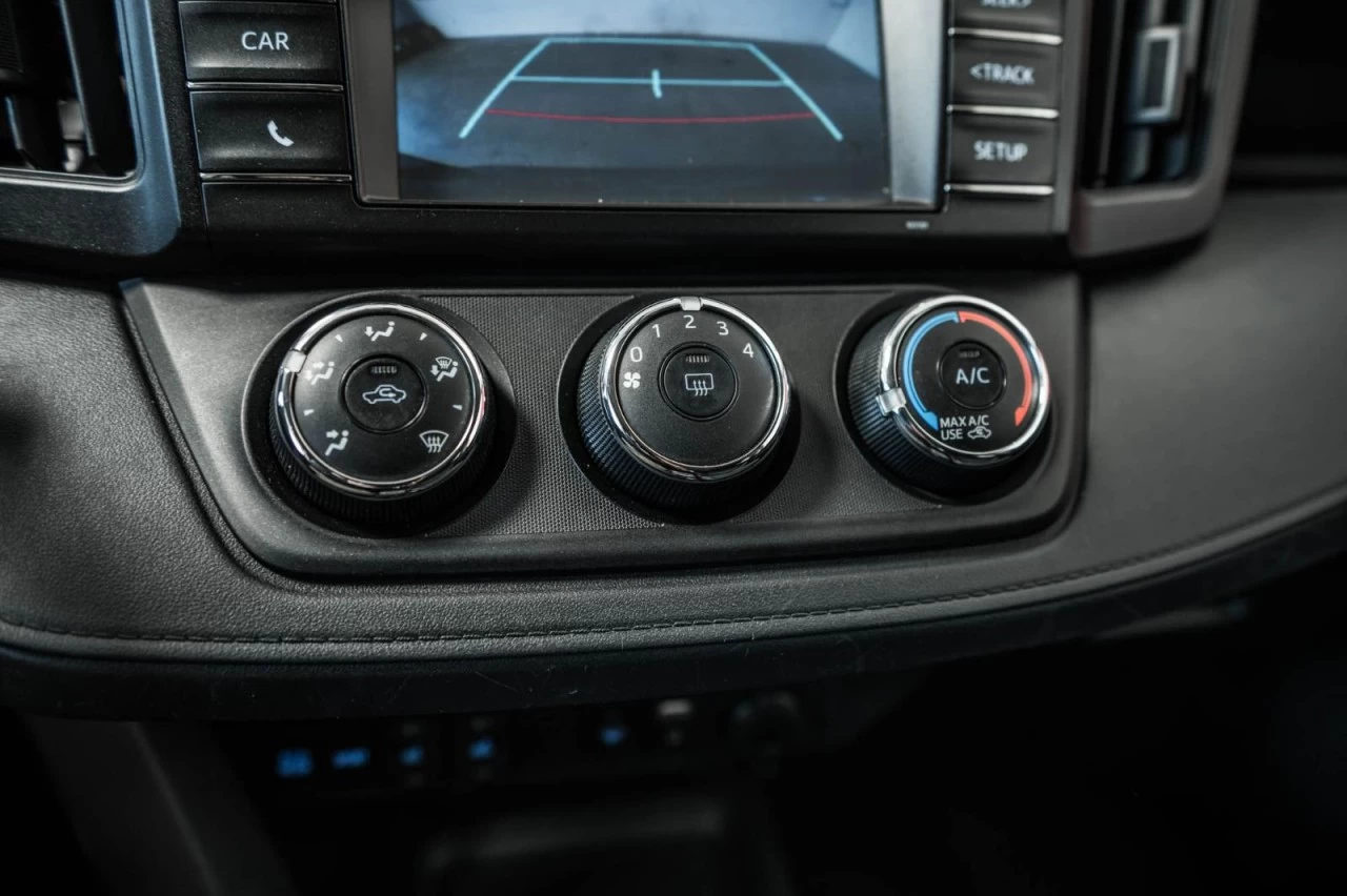 2016 Toyota RAV4 LE AWD+SIEGES.CHAUFF+BLUETOOTH+CAM.RECUL+REG.VITES Main Image