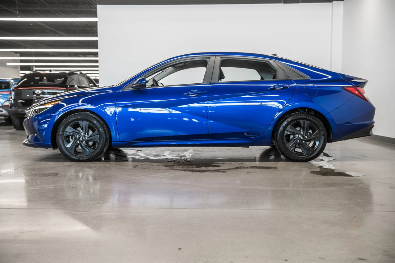 2022 Hyundai Elantra Preferred Image principale