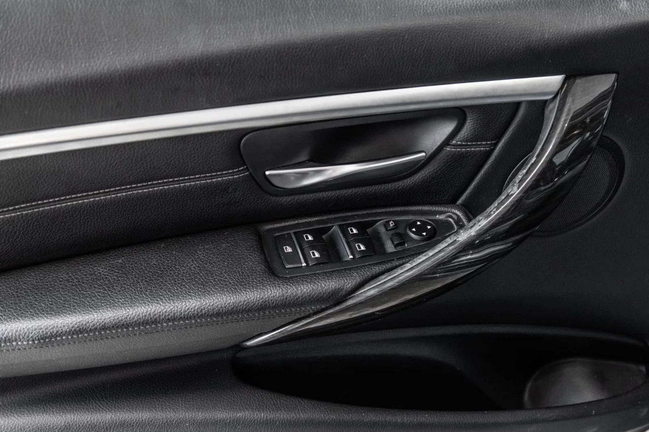2017 BMW 3 Series 330i xDrive AWD+NAVI+TOIT.OUVRANT+CUIR+BLUETOOTH Main Image