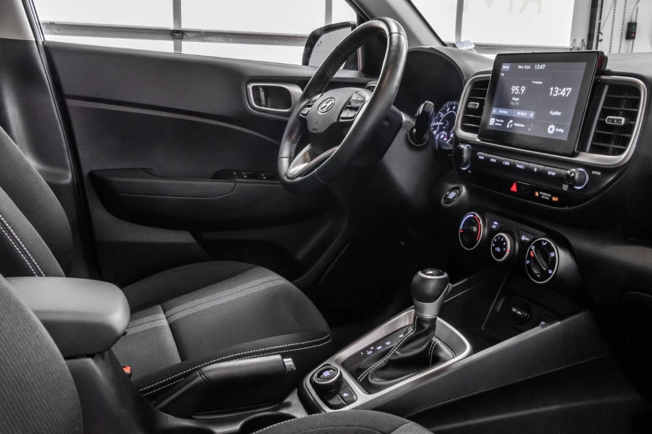 2020 Hyundai Venue Preferred MAGS+VOLANT/SIEGES.CHAUFF+CARPLAY Main Image