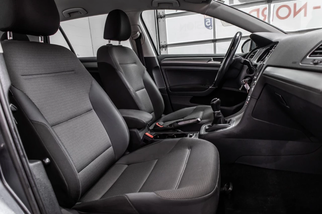 2017 Volkswagen Golf Trendline SIEGES.CHAUFF+BLUETOOTH+CAM.RECUL Main Image