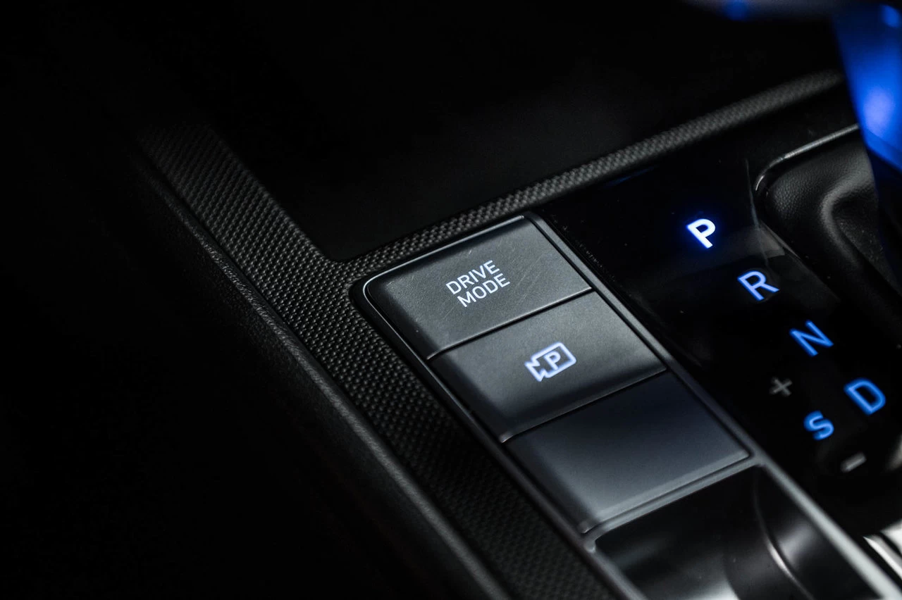 2023 Hyundai Elantra Luxury Image principale