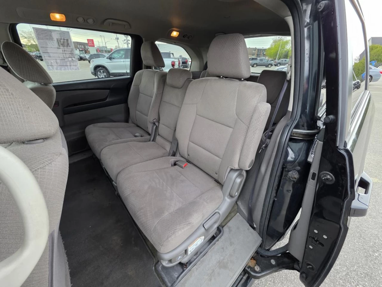 2016 Honda Odyssey SE Image principale