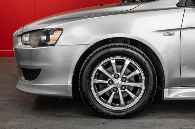 Mitsubishi Lancer Automatique AUBAINE!!! 2012