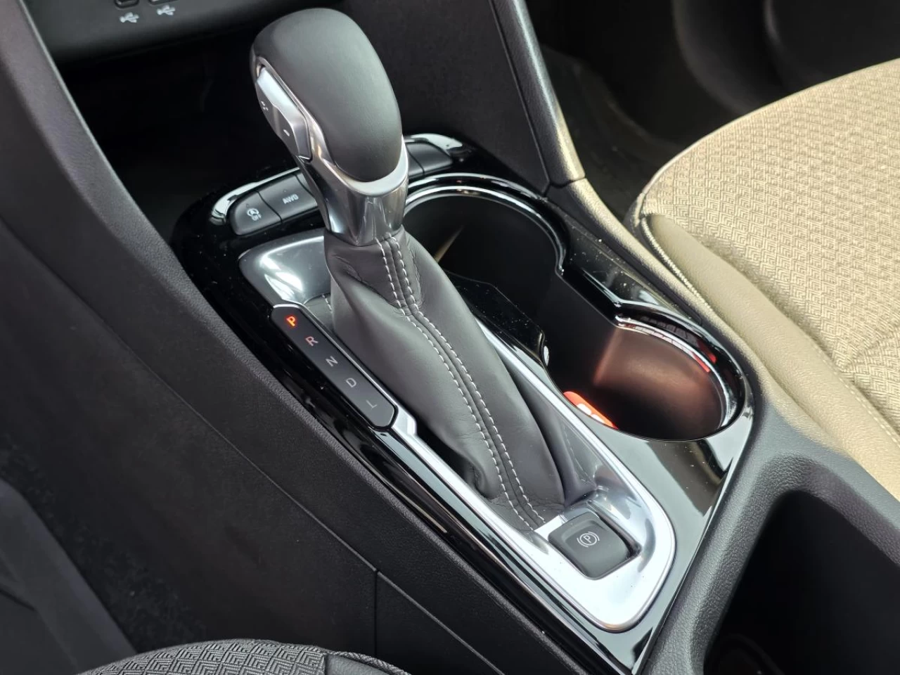 2025 Buick Encore GX Preferred AWD Main Image