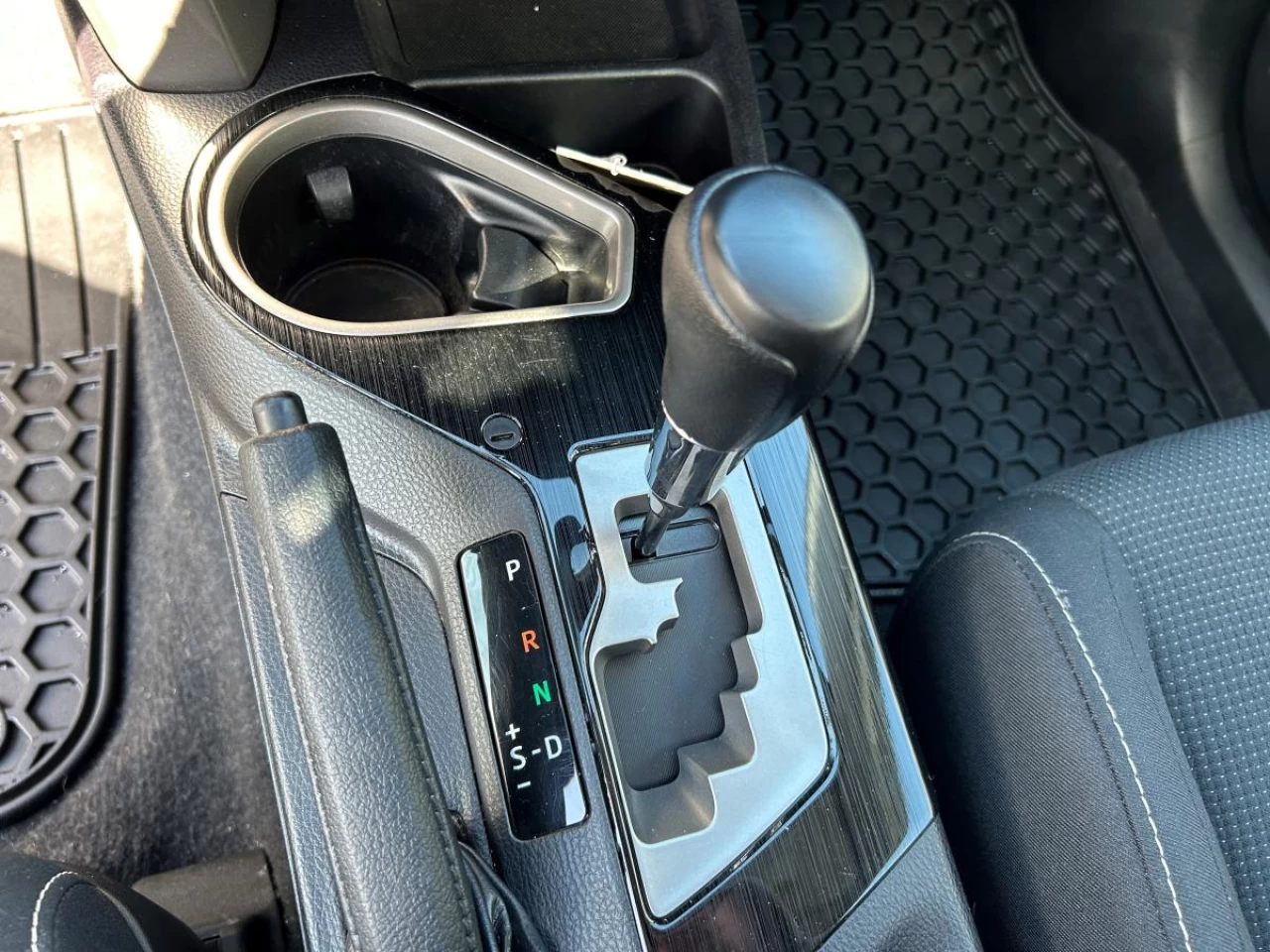2018 Toyota RAV4 XLE, AWD, TOIT OUVRANT, CAMERA DE RECUL, MAGS+ Main Image