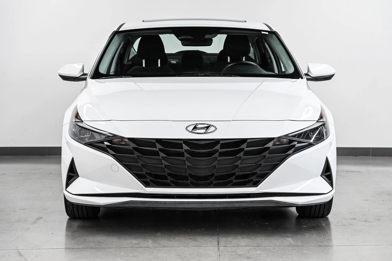 2022 Hyundai Elantra Preferred Main Image