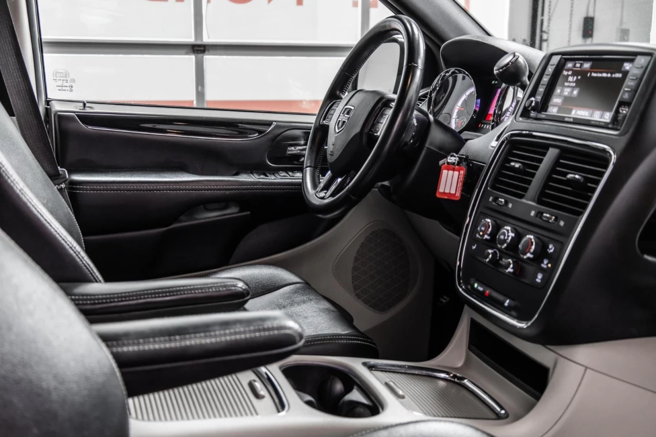 2018 Dodge Grand Caravan SXT Premium Plus CAM.RECUL+BLUETOOTH+REG.VITESSE Main Image