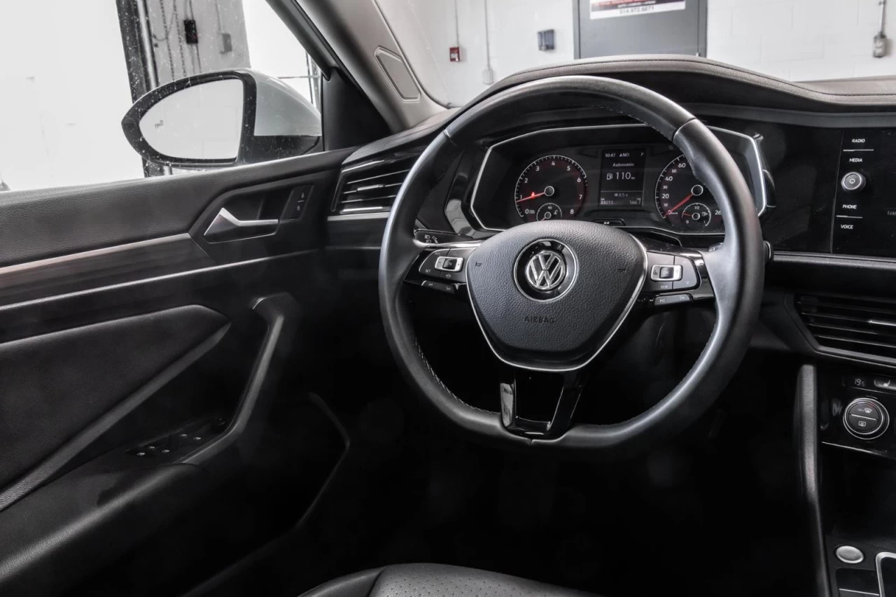 2020 Volkswagen Jetta Highline TOIT.OUVRANT+CUIR+CARPLAY+SIEGES.CHAUFF Main Image