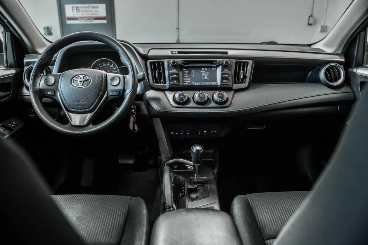 2016 Toyota RAV4 LE AWD+SIEGES.CHAUFF+BLUETOOTH+CAM.RECUL+REG.VITES Main Image
