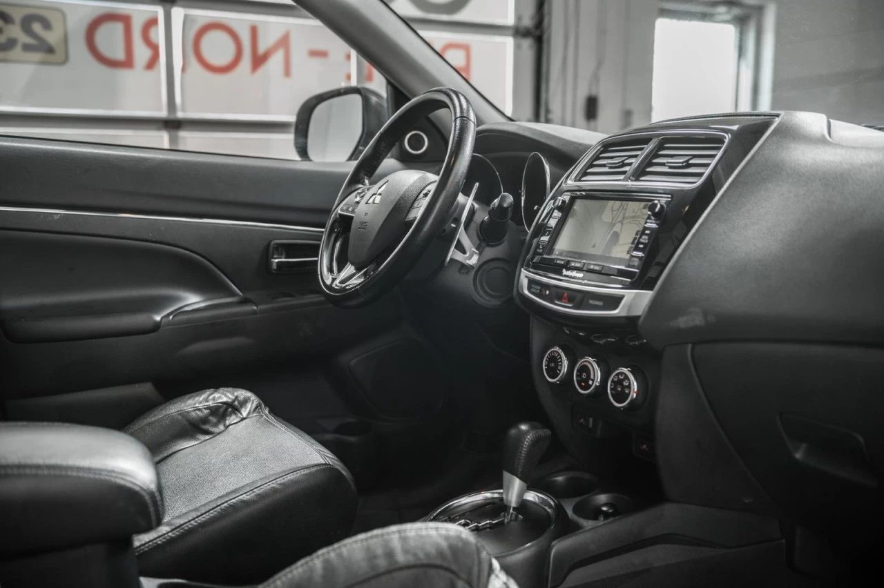 2016 Mitsubishi RVR GT AWD+NAVI+TOIT.PANO+CUIR+SIEGES.CHAUFF+CAM.RECUL Main Image