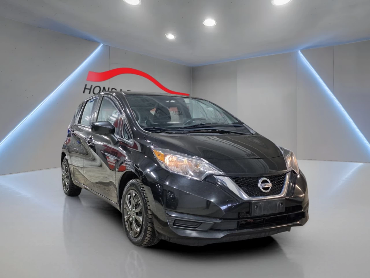 2018 Nissan Versa Note S Manual Image principale