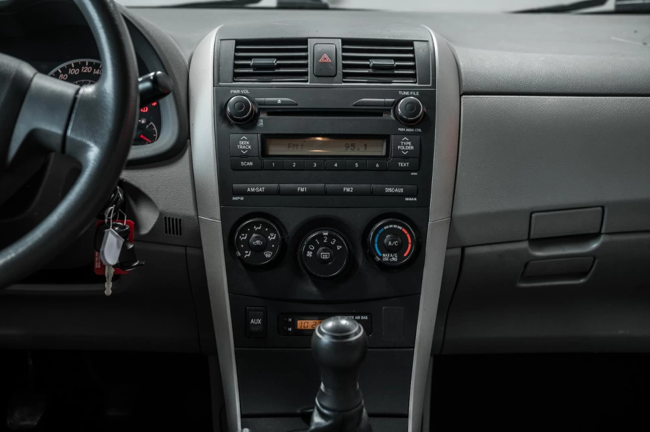 2010 Toyota Corolla Manuelle AUBAINE!!! Image principale