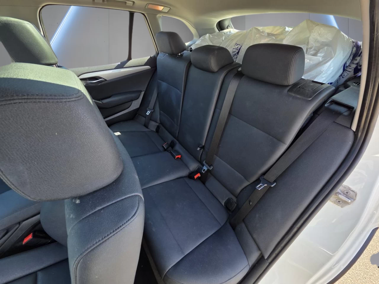 2015 BMW X1 AWD 4dr SAV 8 tires Image principale