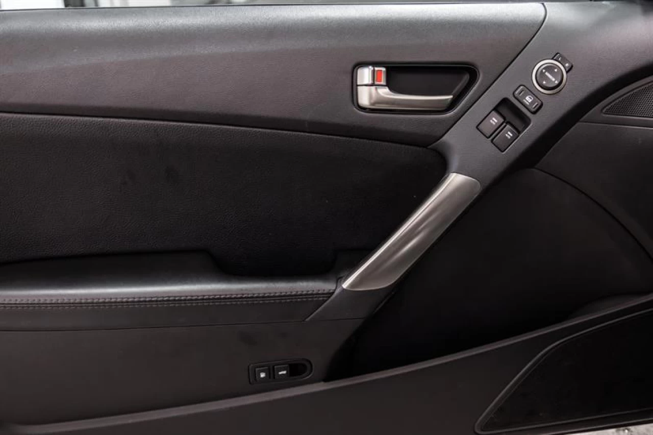 2016 Hyundai Genesis Coupe 3.8 R-SPEC Premium NAVI+CUIR+TOIT.OUVRANT Main Image