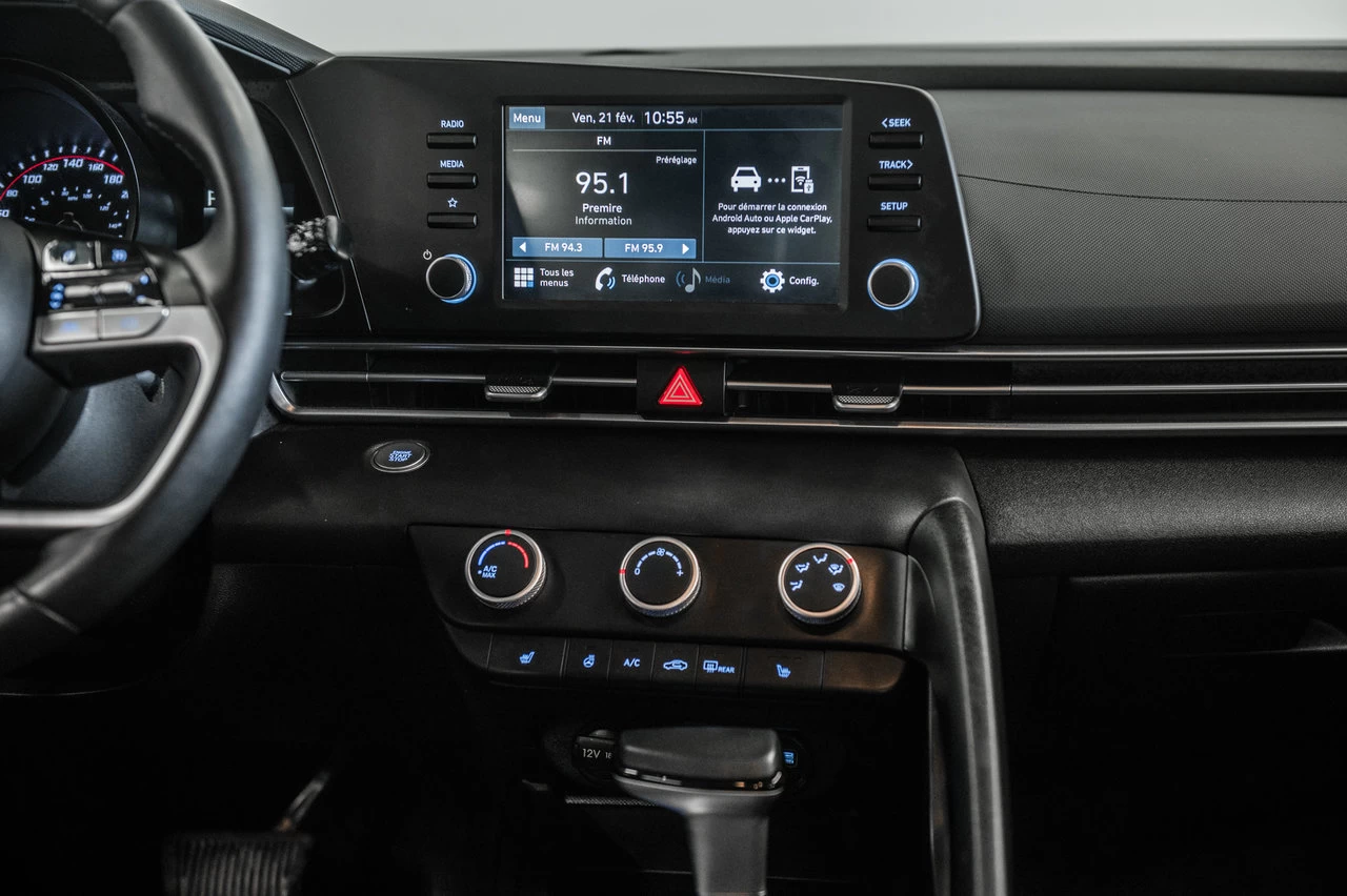 2022 Hyundai Elantra Preferred Image principale