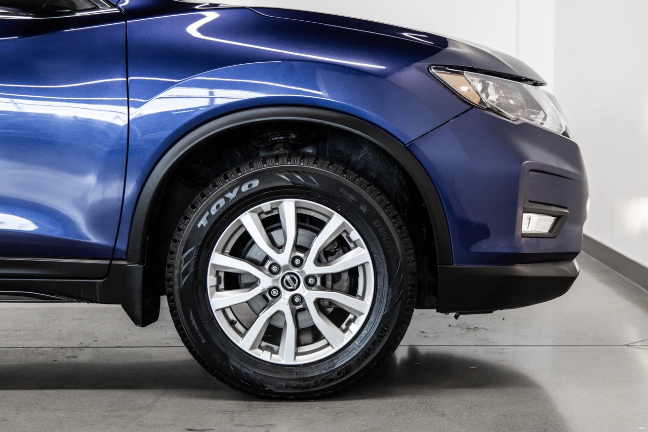 2019 Nissan Rogue Sv Awd Image principale
