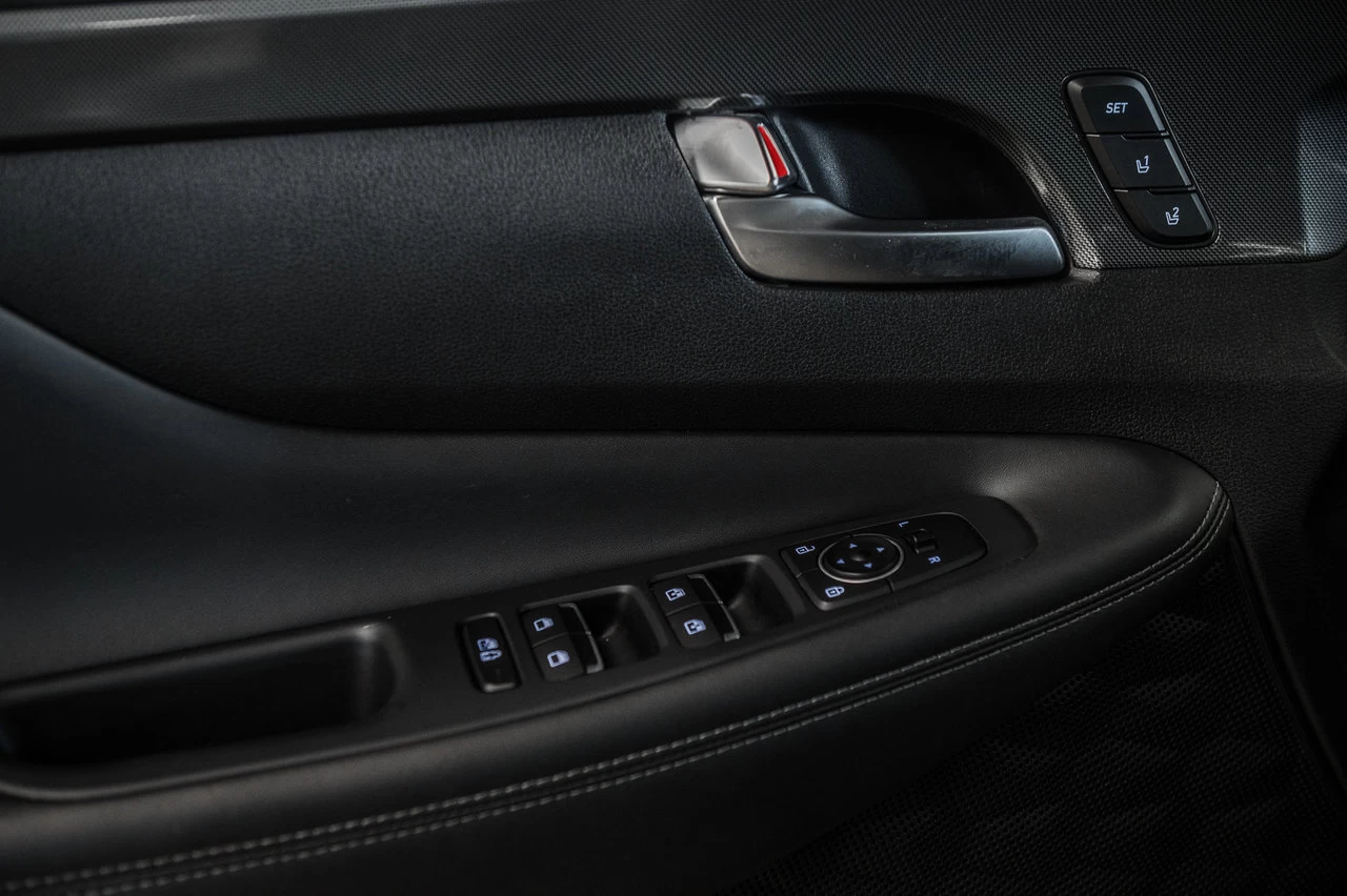 2023 Hyundai Santa Fe Hybrid Luxury Awd Main Image