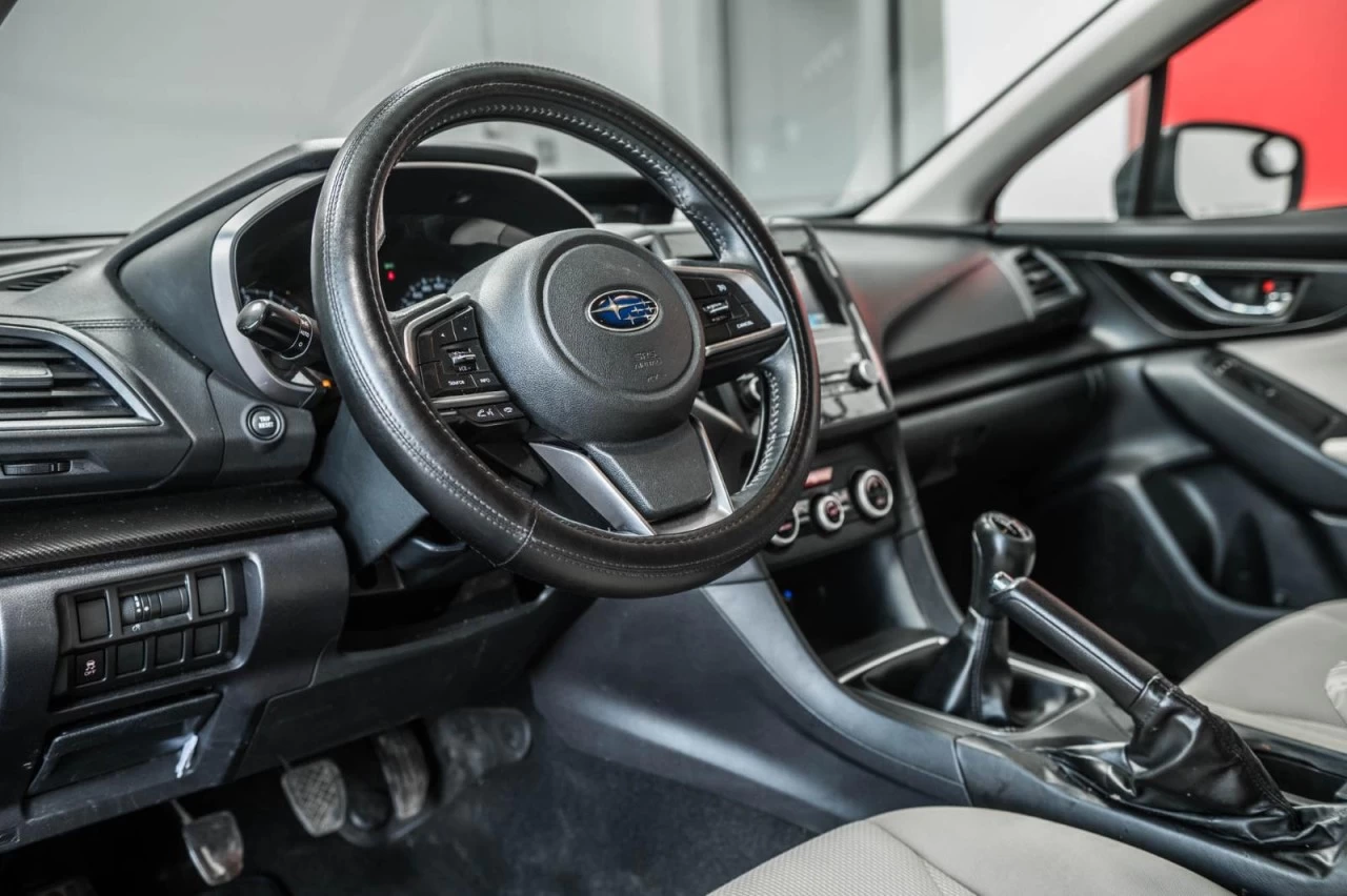 2017 Subaru Impreza Touring Manuelle 4x4 Garantie 1 AN Main Image